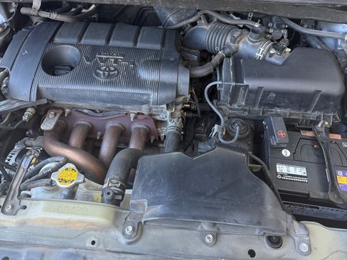 Used 2012 Toyota Highlander Limited w/ Tech Pkg image 11