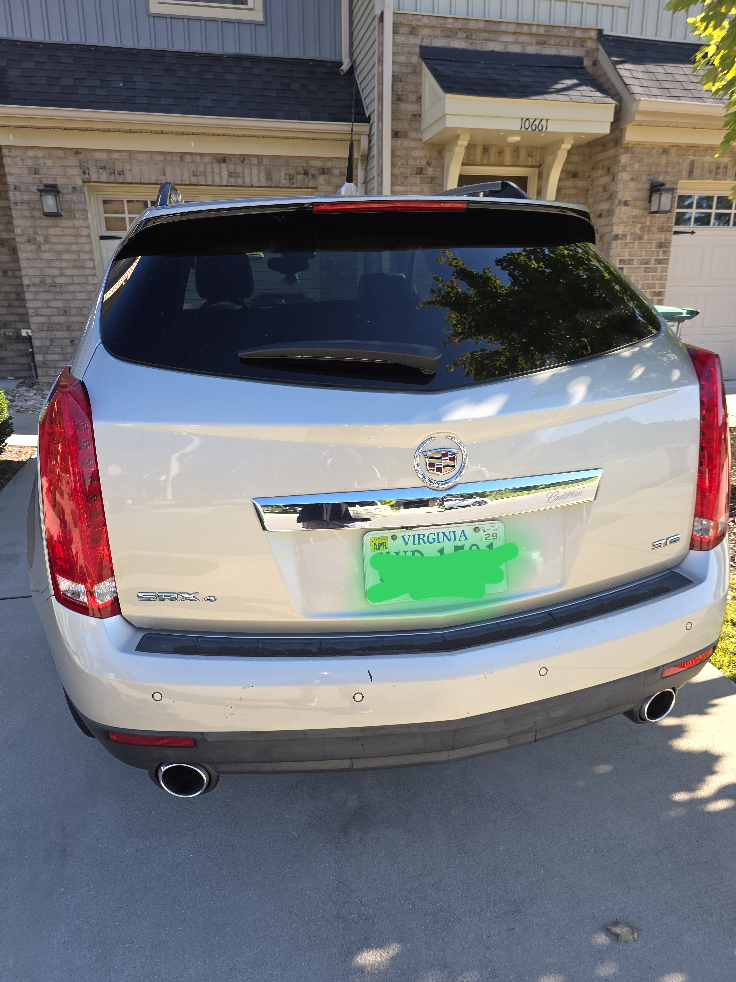 Used 2014 Cadillac SRX Luxury w/ Driver Awareness Package AWD/4WD image 6