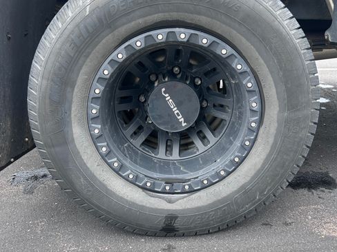 Used 2018 Ford F350 Lariat w/ Tow Technology Bundle AWD/4WD image 11
