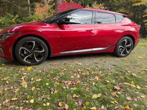 Used 2023 Kia EV6 GT-Line w/ GT-Line Suede Seat Package image 2