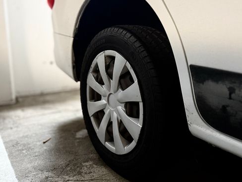 Used 2019 Nissan NV200 SV image 9