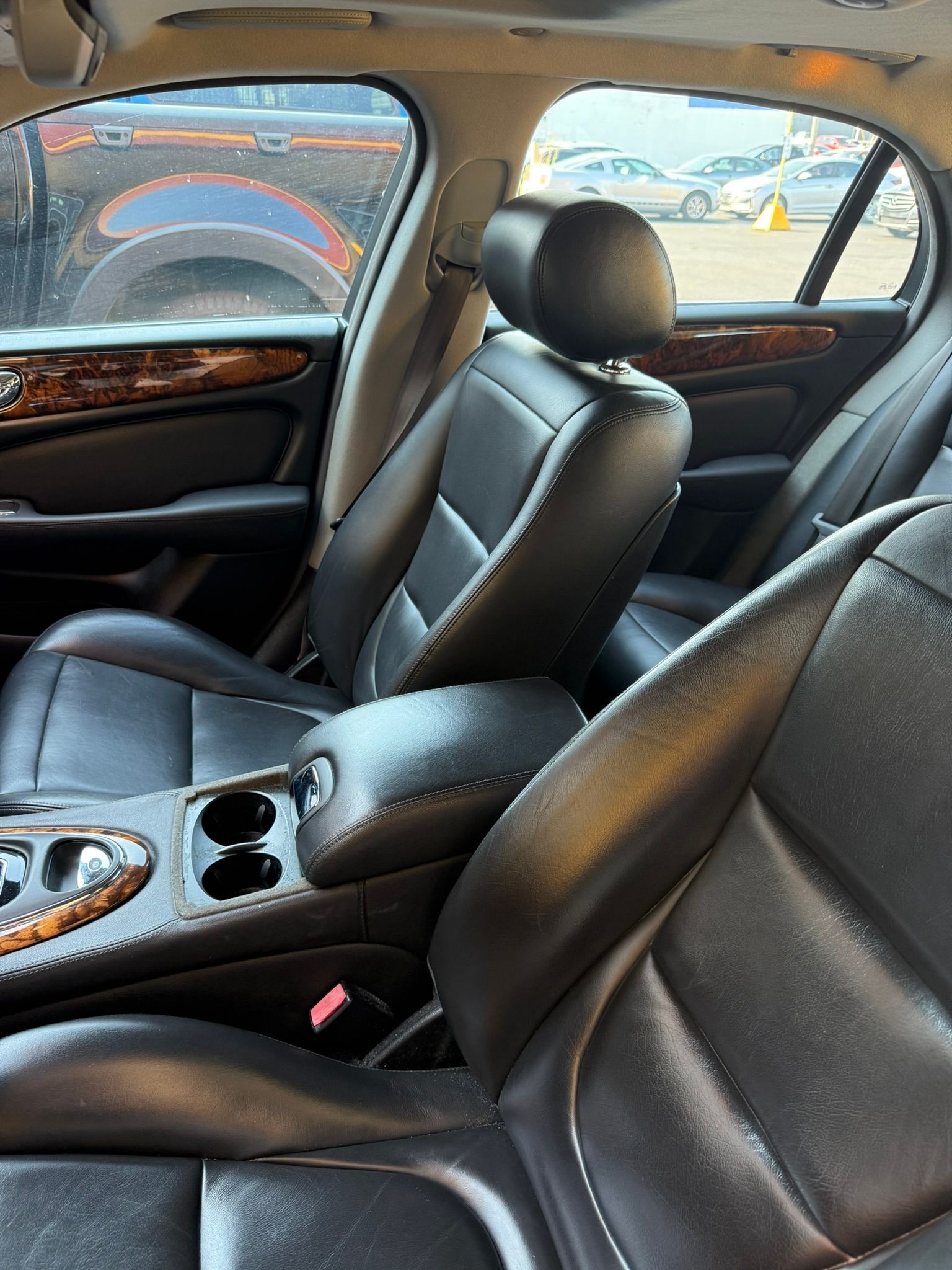 Used 2004 Jaguar XJ8 RWD image 28
