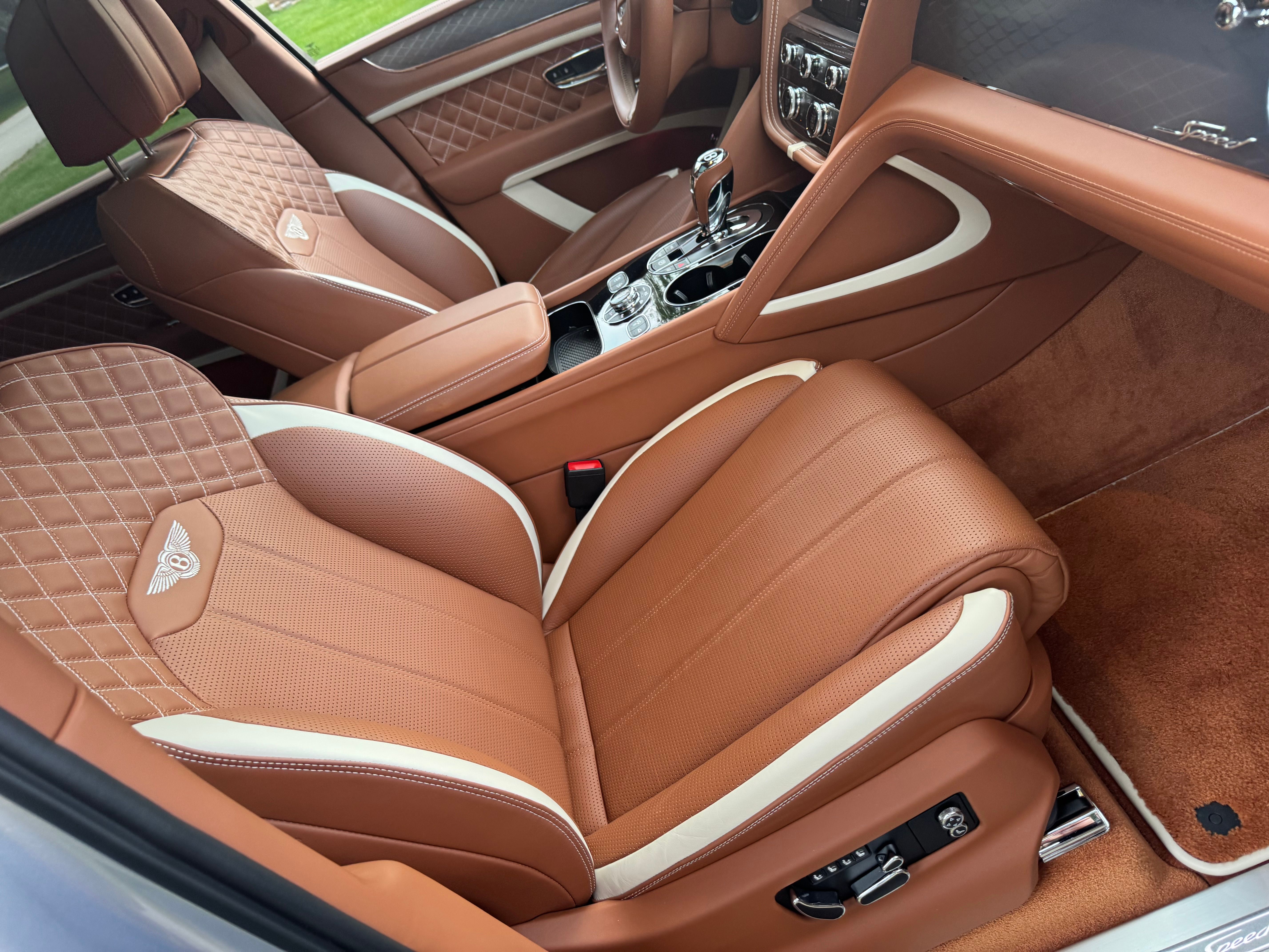 Used 2022 Bentley Bentayga Speed AWD/4WD image 17