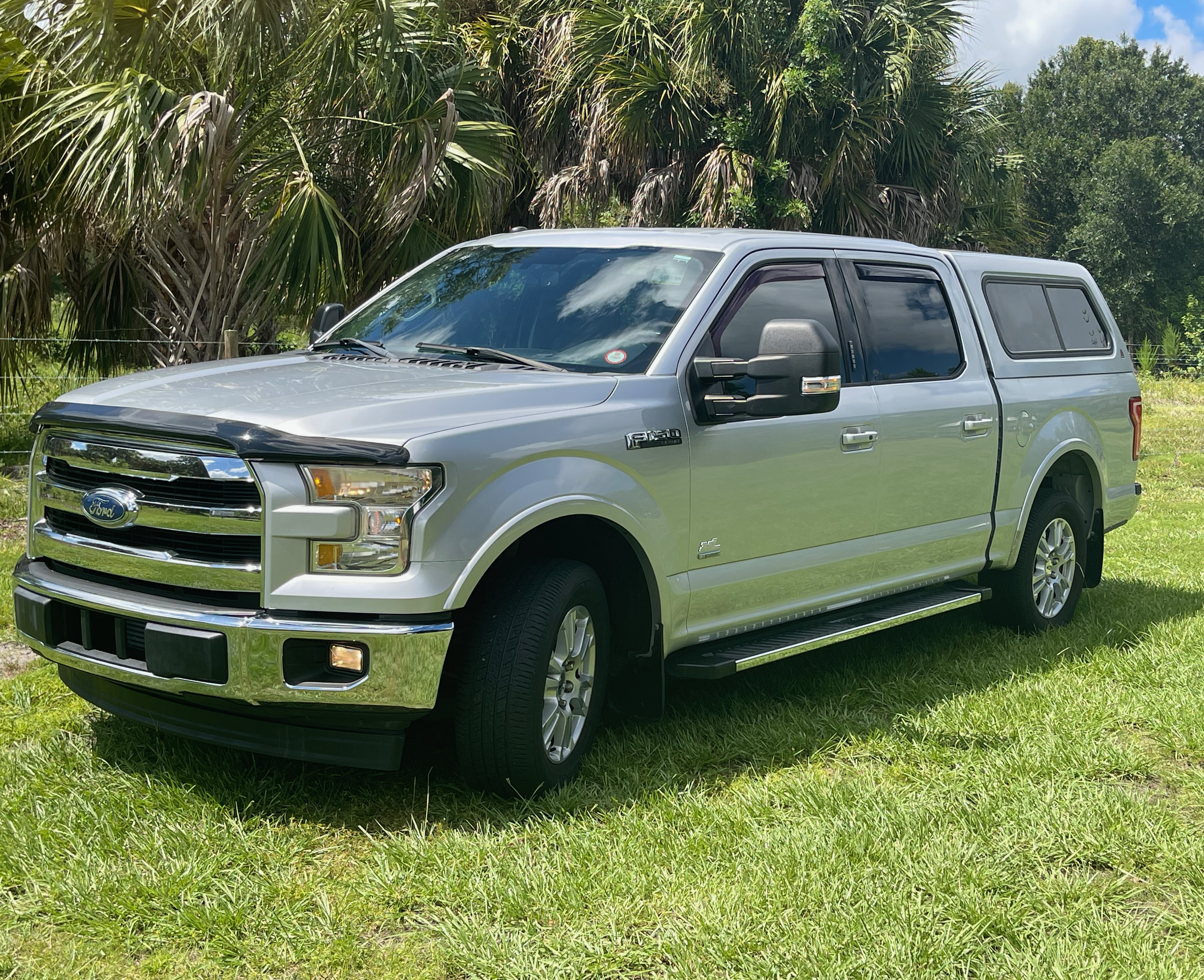 Used 2017 Ford F150 Lariat w/ Trailer Tow Package RWD image 1