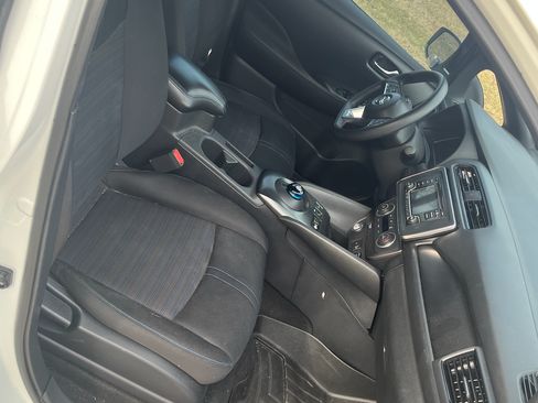 Used 2018 Nissan Leaf S w/ S Charge Package image 9