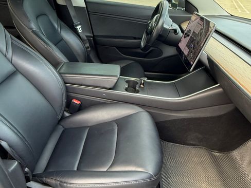 Used 2018 Tesla Model 3 Performance image 13