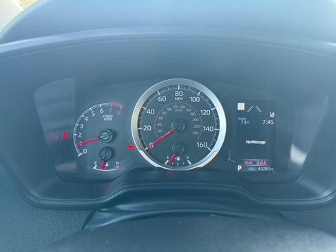 Used 2020 Toyota Corolla SE FWD image 18