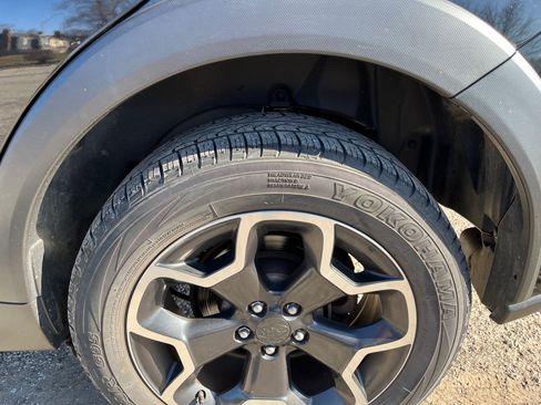 Used 2014 Subaru Crosstrek 2.0i Premium image 13