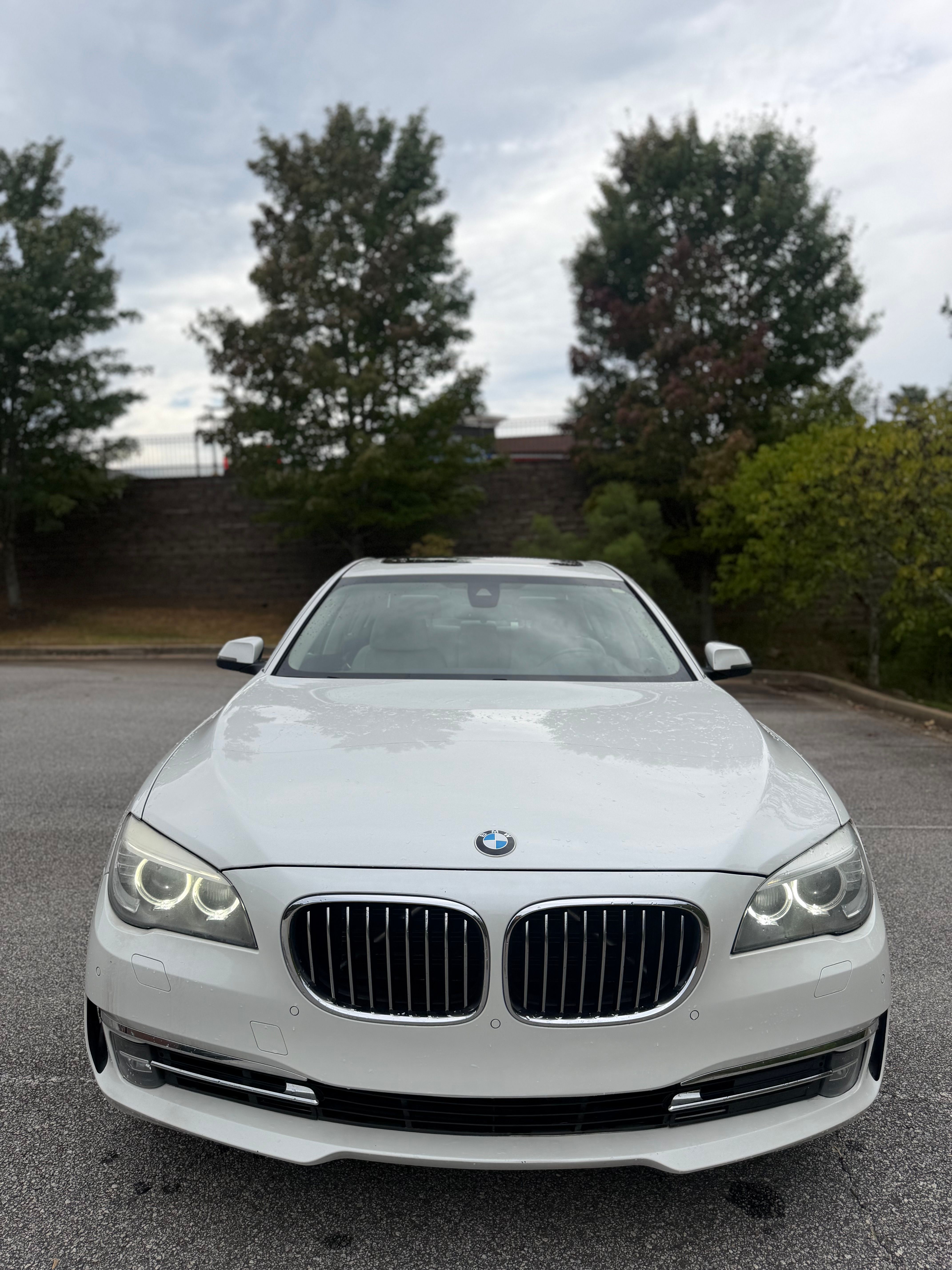 Used 2015 BMW 740Li xDrive AWD/4WD image 4