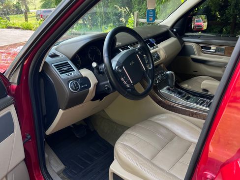 Used 2013 Land Rover Range Rover Sport HSE LUX AWD/4WD image 8