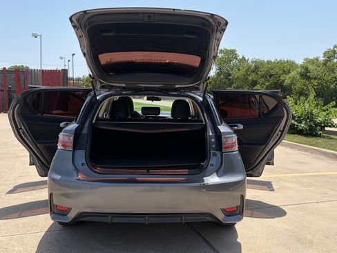 Used 2014 Lexus CT 200h w/ Seat Comfort Package FWD image 13