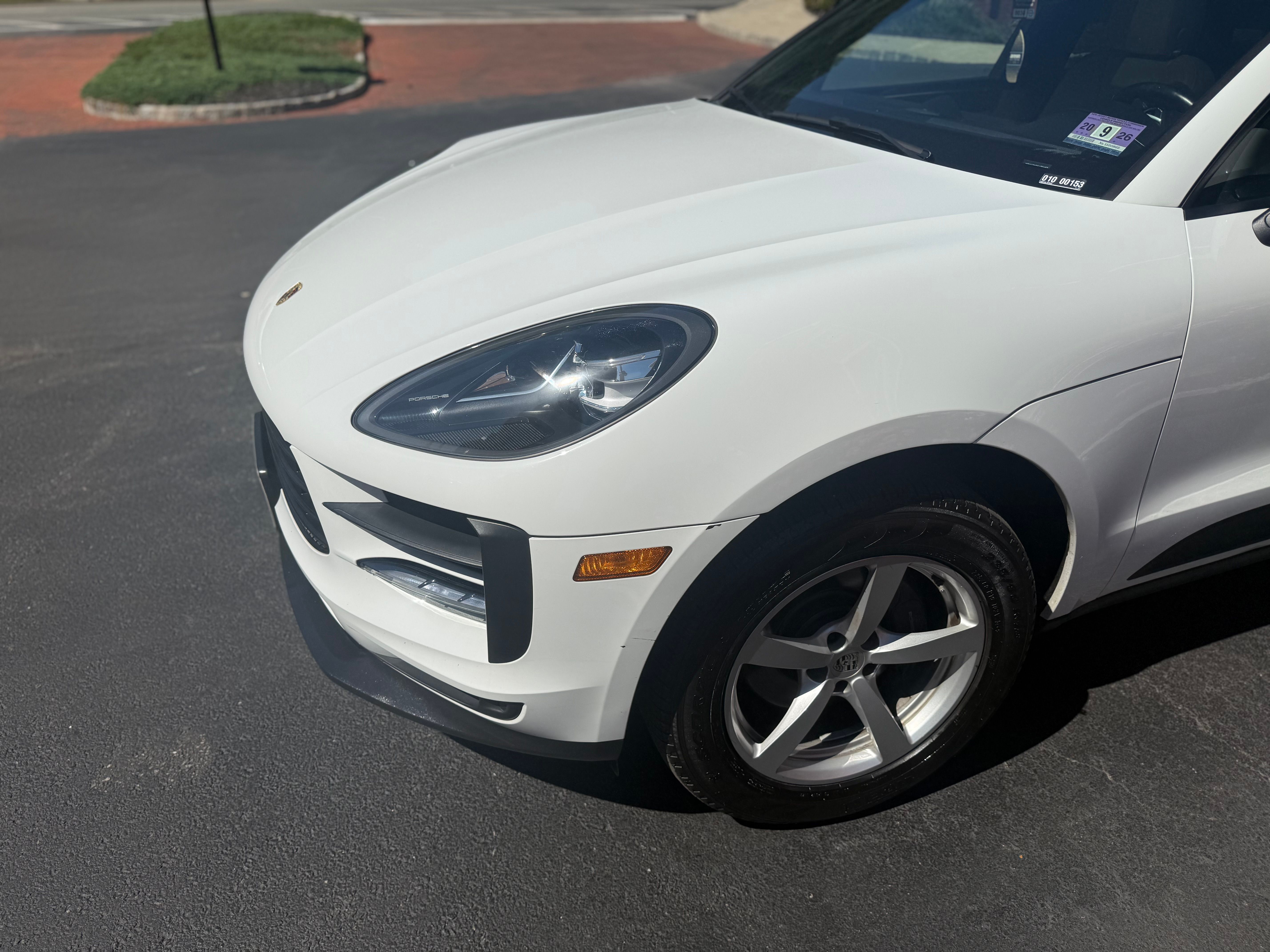Used 2020 Porsche Macan AWD/4WD image 14