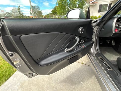 Used 2003 Honda S2000 image 21