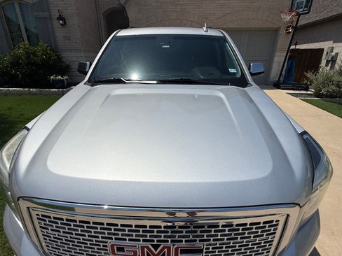 Used 2018 GMC Yukon SLT w/ Open Road Package AWD/4WD image 19
