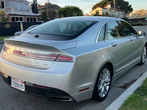 Used 2014 Lincoln MKZ Hybrid w/ Equipment Group 202A Reserve image 4