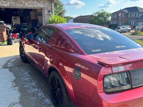 Used 2007 Ford Mustang Coupe RWD image 8