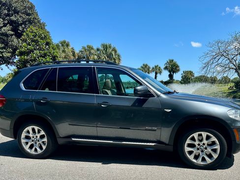 Used 2013 BMW X5 xDrive35i AWD/4WD image 1