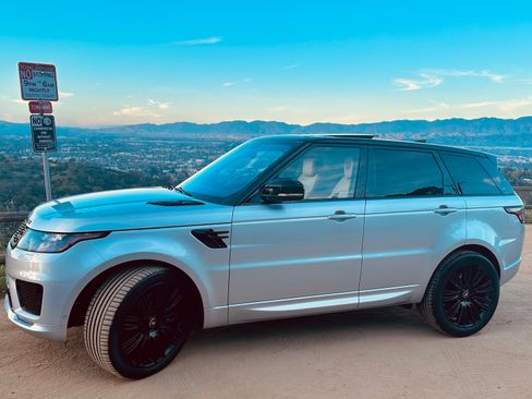 Used 2018 Land Rover Range Rover Sport Supercharged image 1