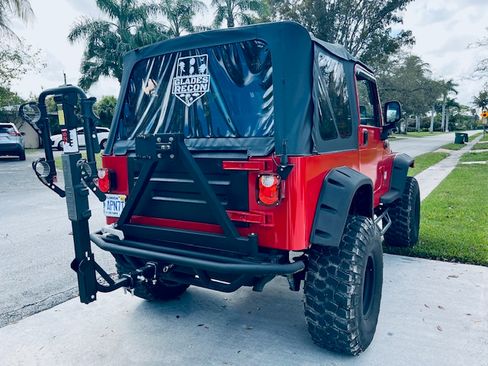 Used 2000 Jeep Wrangler Sport image 9