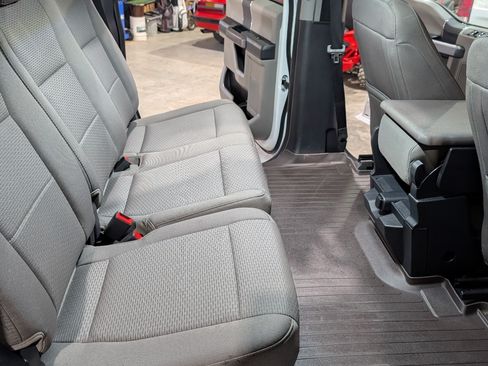 Used 2022 Ford F350 XLT image 6