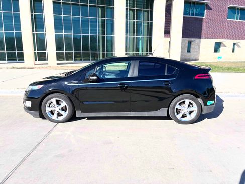 Used 2014 Chevrolet Volt Premium w/ Premium Trim Package image 5