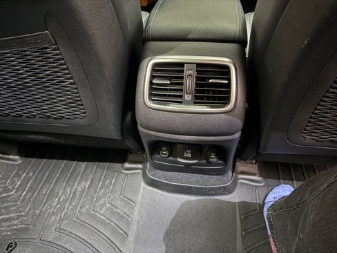 Used 2018 Kia Sorento SX image 14