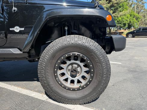 Used 2013 Jeep Wrangler Unlimited Sport image 28