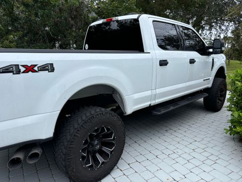 Used 2020 Ford F250 XLT AWD/4WD image 13
