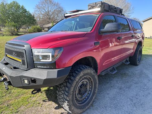 Used 2013 Toyota Tundra 4x4 CrewMax w/ TRD Off-Road Pkg image 13