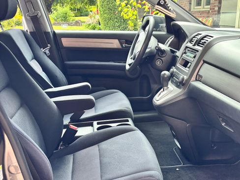 Used 2010 Honda CR-V LX image 6