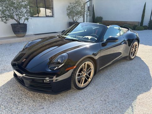 Used 2025 Porsche 911 Carrera image 5