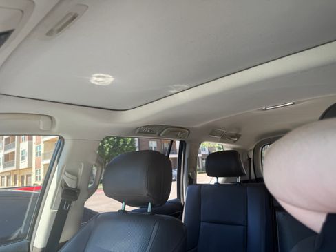 Used 2011 Lexus GX 460 w/ Comfort Plus Pkg AWD/4WD image 9