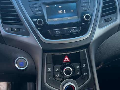 Used 2016 Hyundai Elantra Value Edition image 12