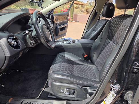 Used 2016 Jaguar XJ L Supercharged image 11