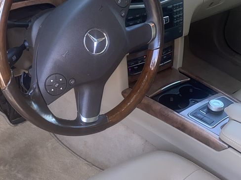Used 2012 Mercedes-Benz E 350 Sedan image 2