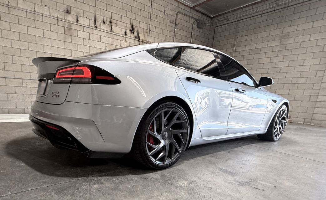 Used 2026 Tesla Model S Plaid AWD/4WD image 1