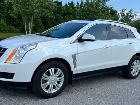Used 2012 Cadillac SRX Luxury image 1