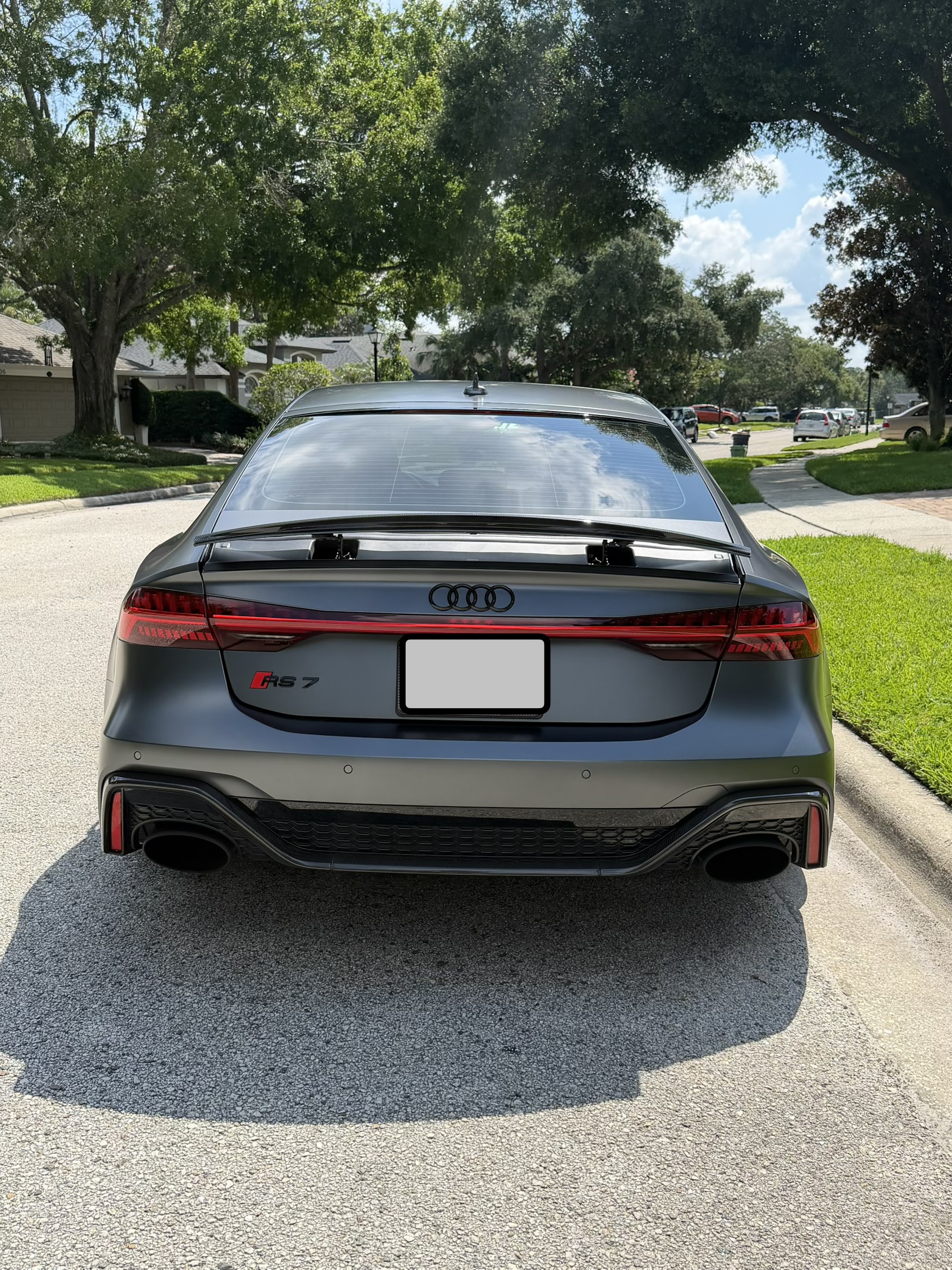 Used 2023 Audi RS 7 Sportback w/ Carbon Optic Package AWD/4WD image 2