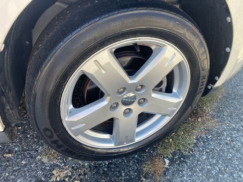 Used 2012 Dodge Journey SXT w/ Popular Equipment Group image 16