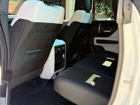 Used 2022 GMC Hummer EV Edition 1 w/ LPO, Illumination Package image 11