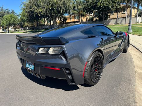 Used 2018 Chevrolet Corvette Z06 RWD image 8