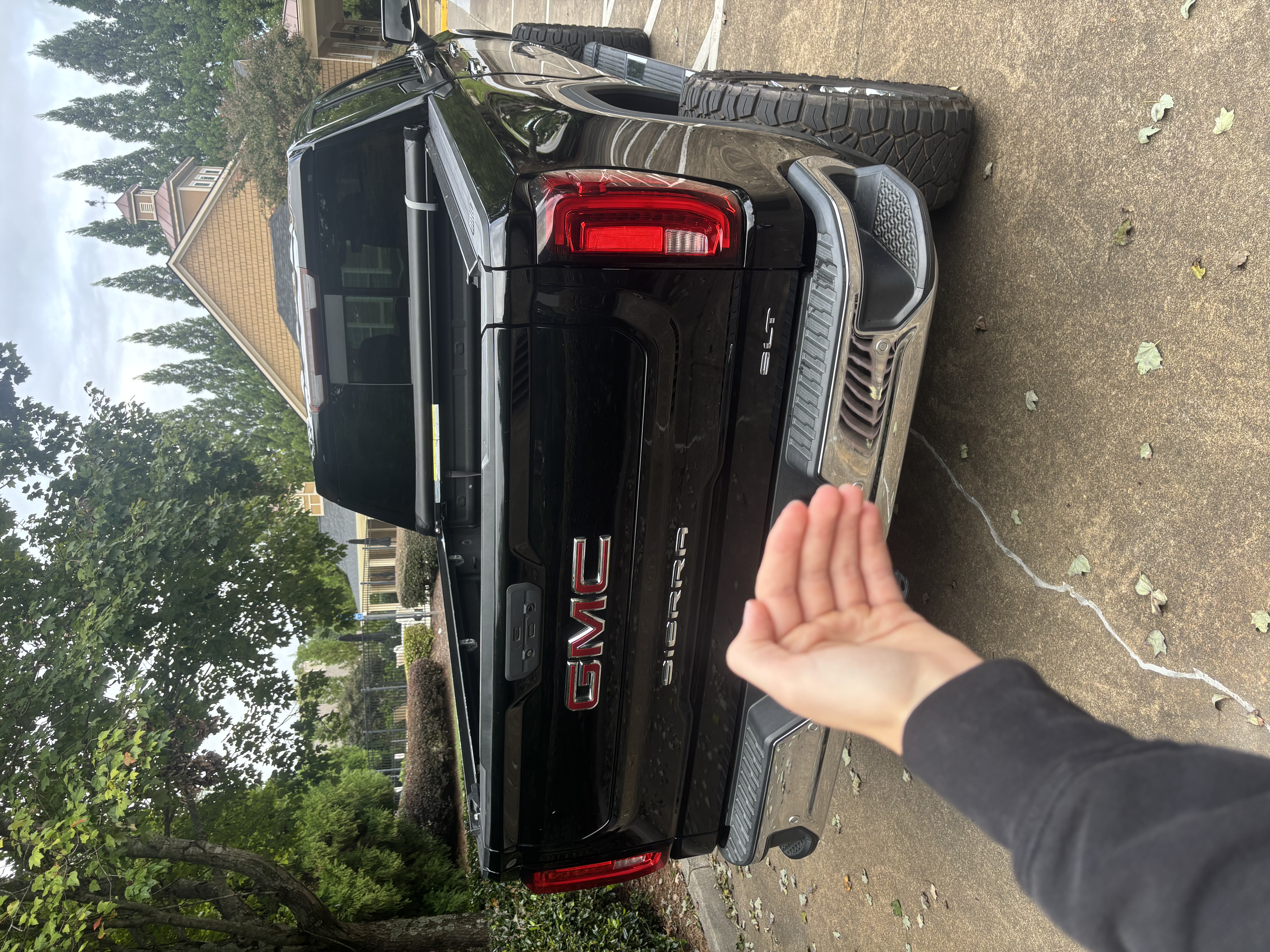 Used 2019 GMC Sierra 1500 SLT w/ SLT Premium Plus Package RWD image 5