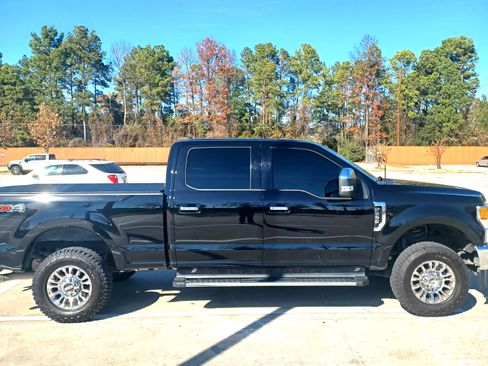 Used 2021 Ford F250 Lariat w/ Chrome Package AWD/4WD image 2