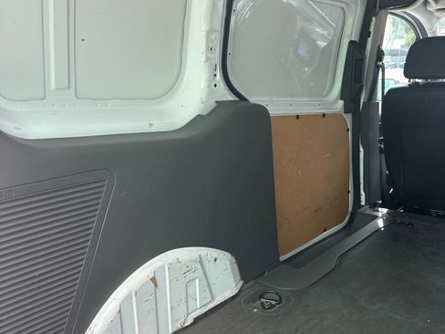 Used 2020 Ford Transit Connect XL image 13