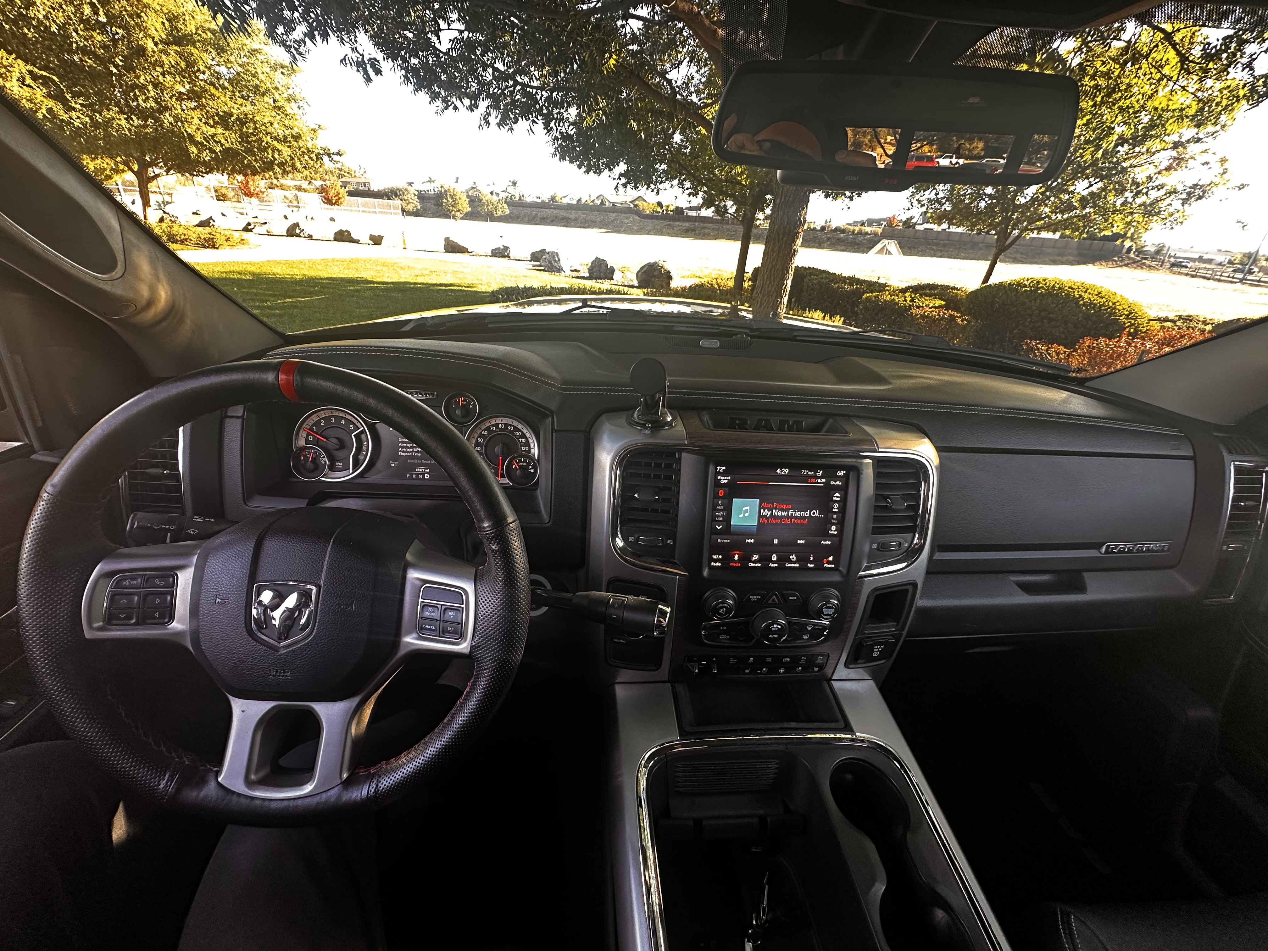 Used 2018 RAM 3500 Laramie AWD/4WD image 18