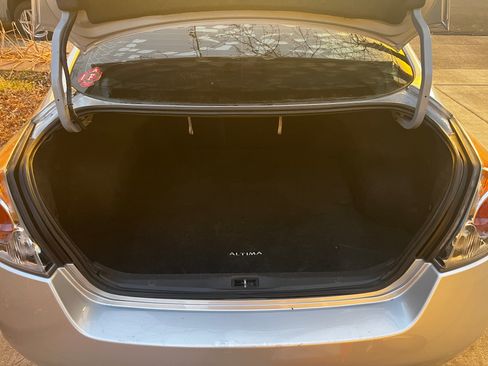 Used 2012 Nissan Altima 2.5 SL w/ 2.5SL Pkg image 30