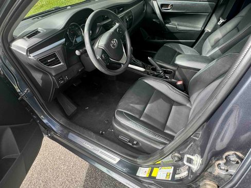 Used 2014 Toyota Corolla LE Premium w/ Driver Convenience Package FWD image 8
