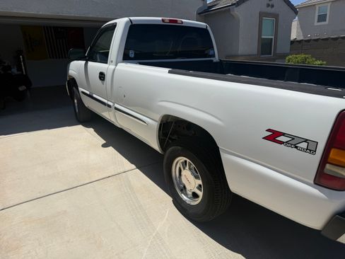 Used 2002 GMC Sierra 1500 SLE image 2
