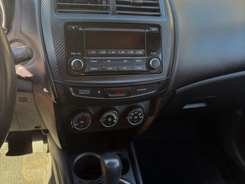 Used 2015 Mitsubishi Outlander Sport ES image 17