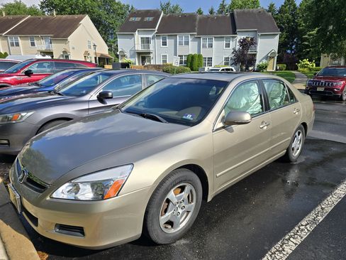 Used 2006 Honda Accord Hybrid Sedan image 5